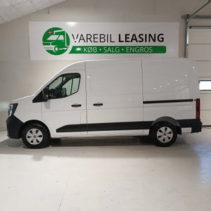 Renault Master V T33, modelår 2025, 4,000 km