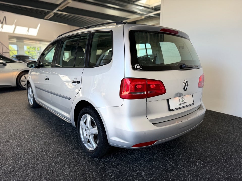 VW Touran 1,6 TDi 105 Trendline 7prs 5d