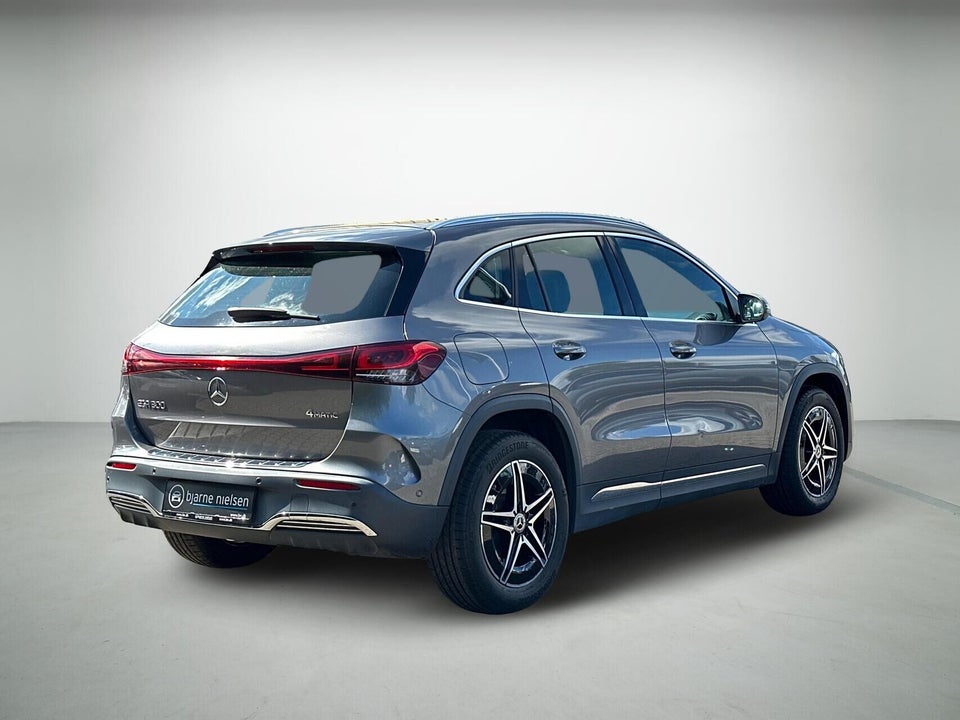 Mercedes EQA300 AMG Line 4Matic 5d