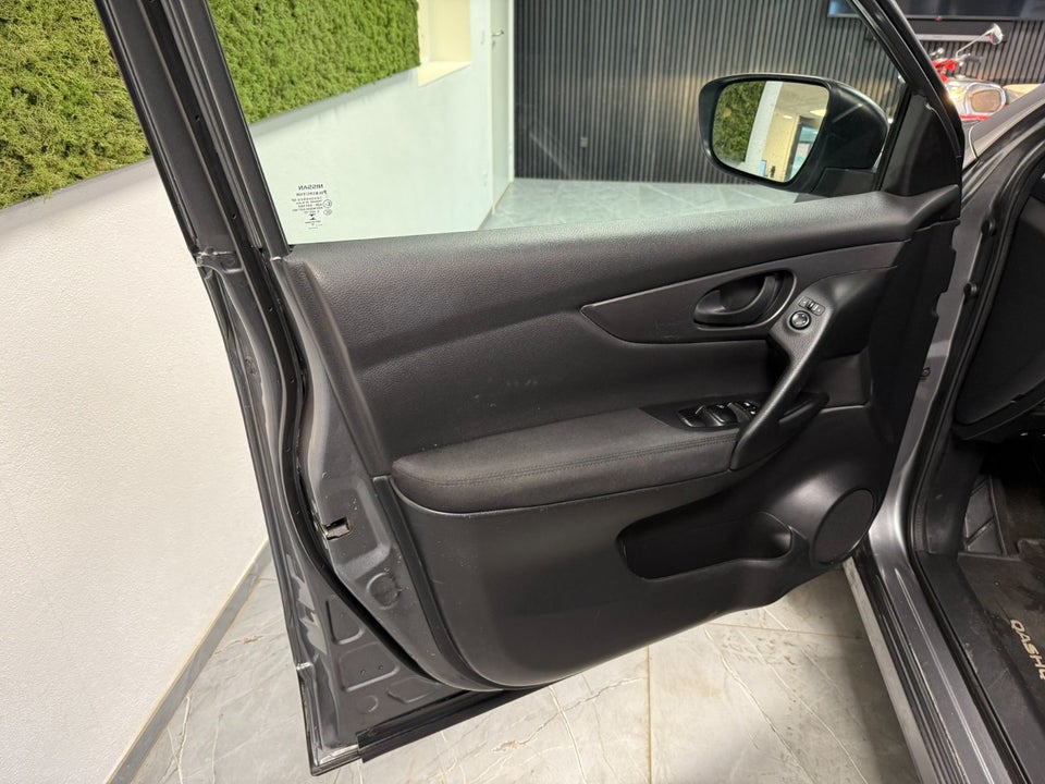 Nissan Qashqai 1,2 Dig-T 115 Acenta 5d