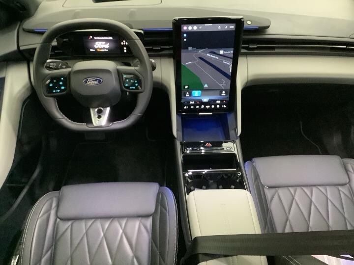 Ford Capri 77 Premium Extended Range 5d