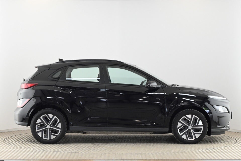 Hyundai Kona 39 EV Essential 5d