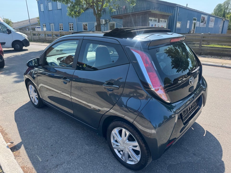 Toyota Aygo 1,0 VVT-i x-sky 5d