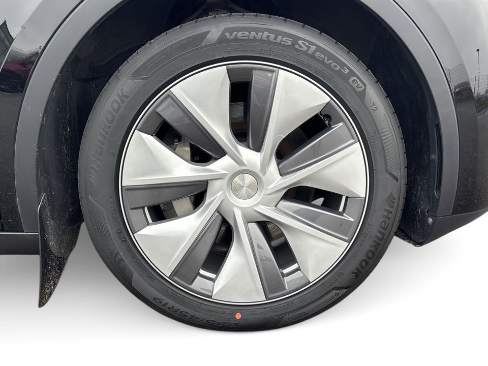 Tesla Model Y RWD 5d