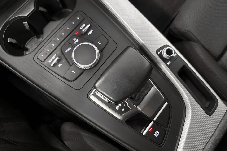 Audi A4 40 TFSi Sport Prestige Tour Avant S-tr. 5d