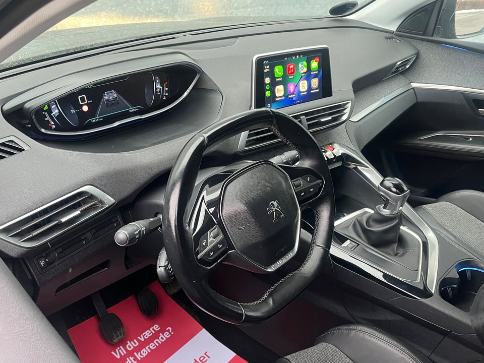 Peugeot 3008 1,2 e-THP 130 Allure 5d