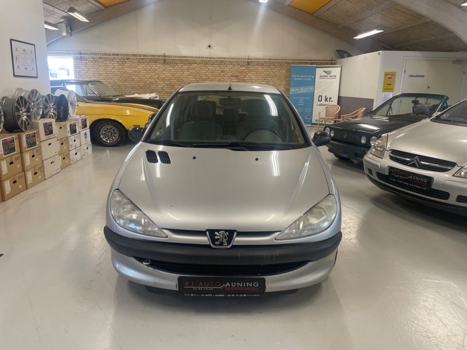 Peugeot 206 1,4 XR aut. 5d