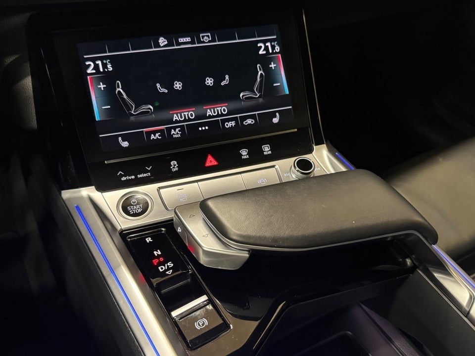 Audi e-tron 55 S-line Sportback quattro 5d