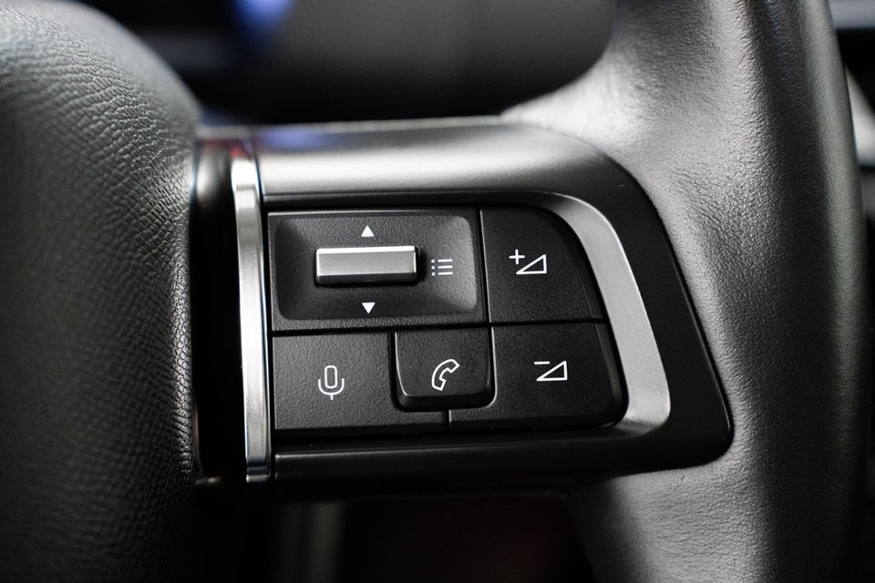 Citroën ë-C4 X 50 Shine 4d