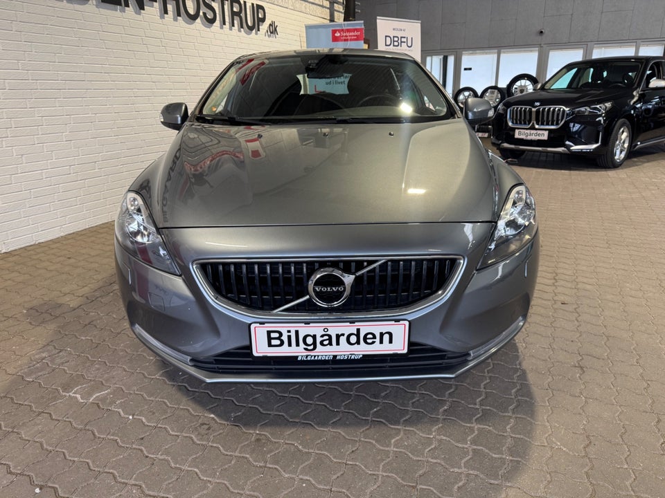 Volvo V40 2,0 D2 120 Kinetic 5d