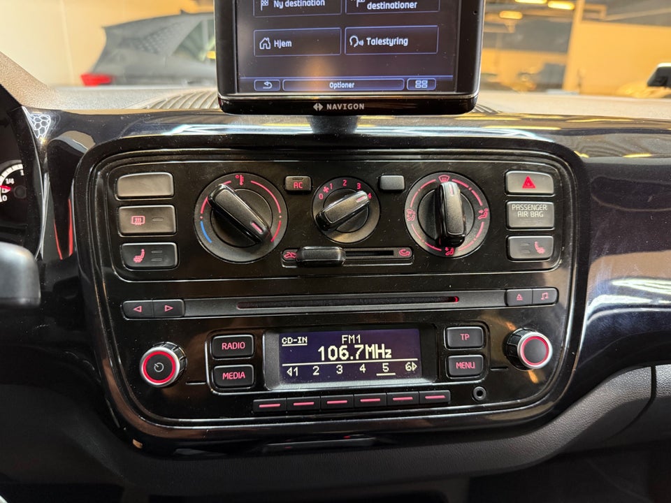 VW Up! 1,0 75 Move Up! ASG 5d