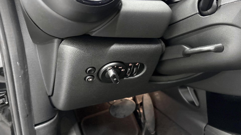 MINI Cooper SE Classic Trim 3d