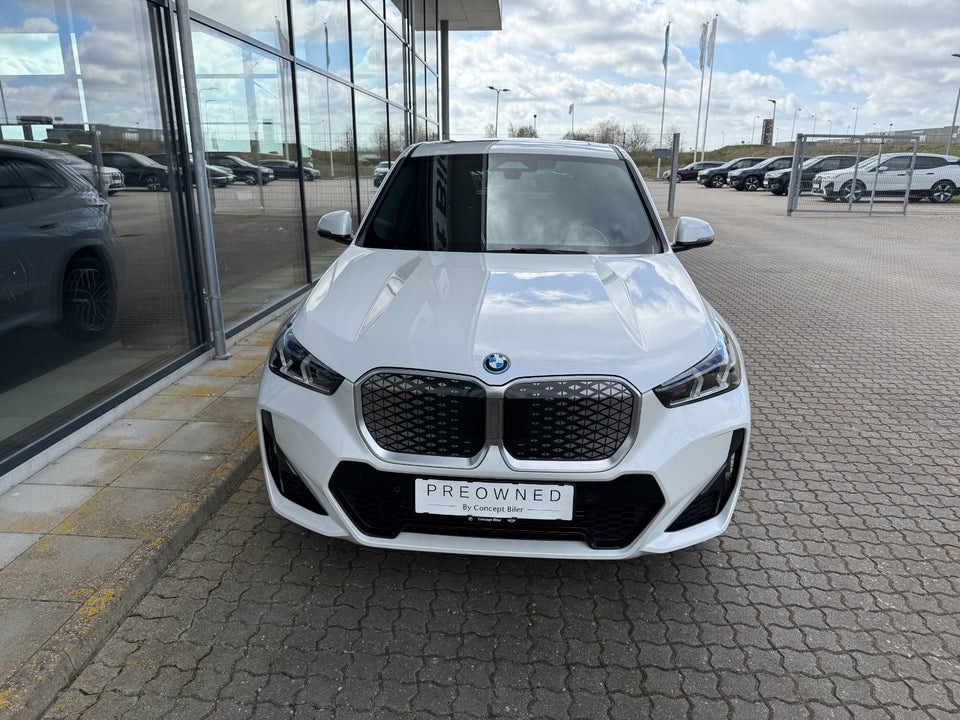 BMW iX1 eDrive20 M-Sport 5d