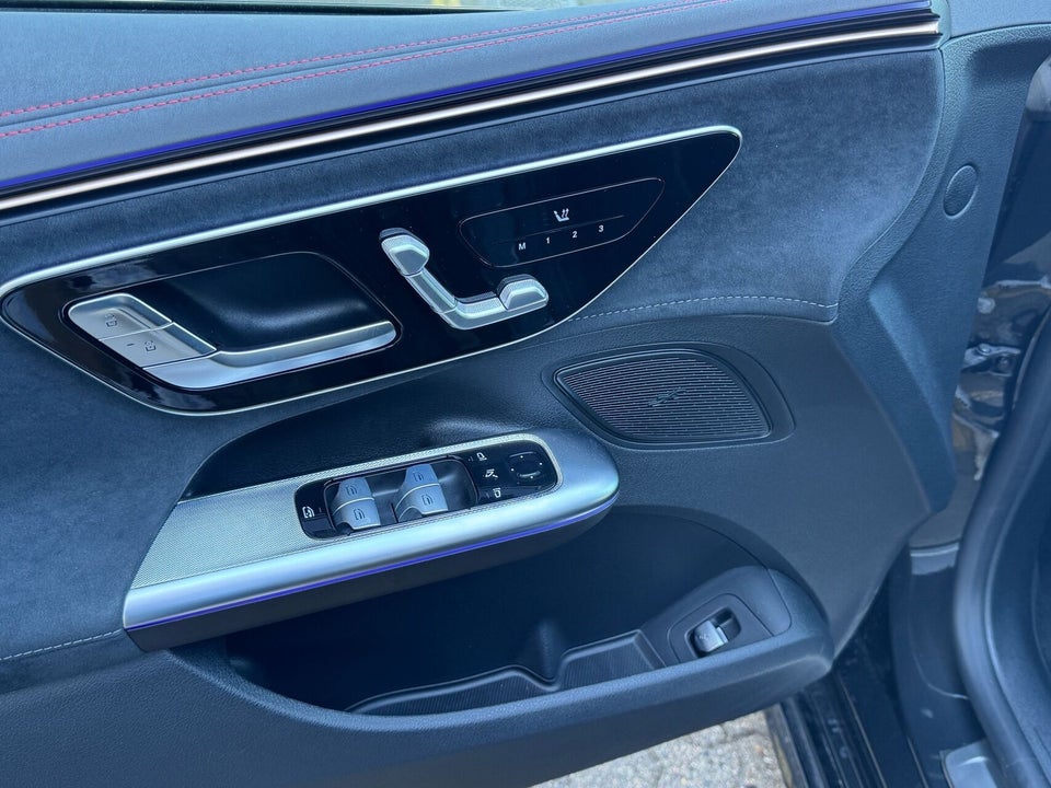 Mercedes EQE300 AMG Line 4d