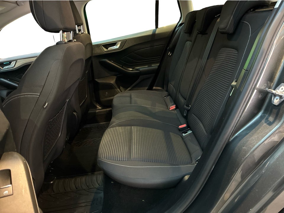 Ford Focus 1,0 EcoBoost Titanium stc. 5d