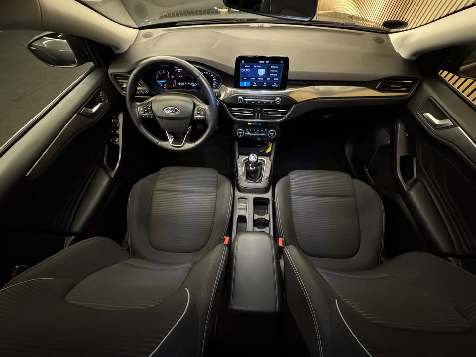 Ford Focus 1,0 EcoBoost Titanium Business stc. 5d