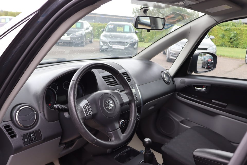 Suzuki SX4 1,6 GLX 4d