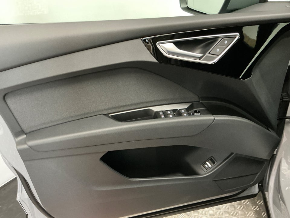 Audi Q4 e-tron 45 S-line 5d