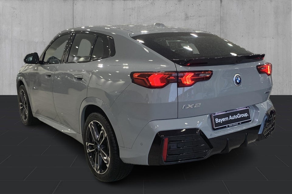BMW iX2 eDrive20 M-Sport 5d