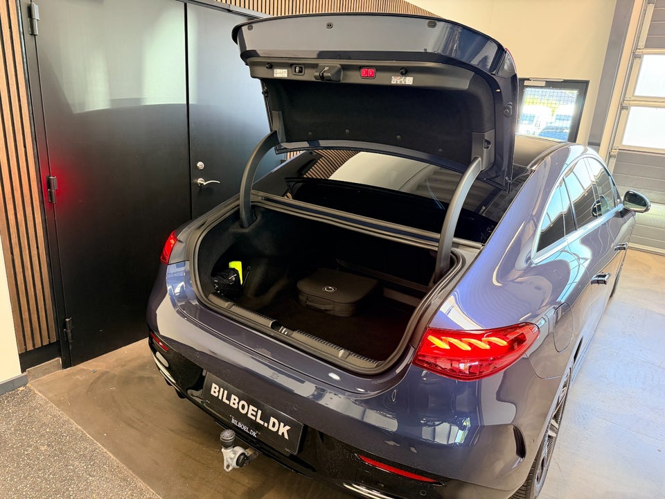 Mercedes EQE350+ AMG Premium Plus 4d