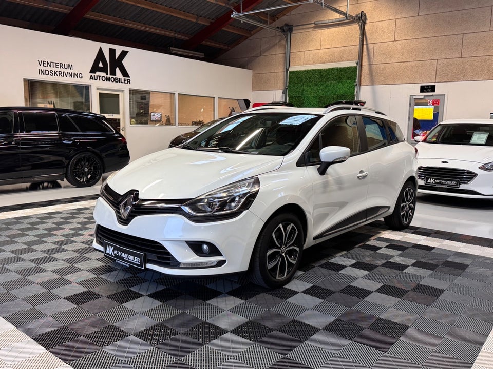 Renault Clio IV 0,9 TCe 90 Expression Sport Tourer 5d