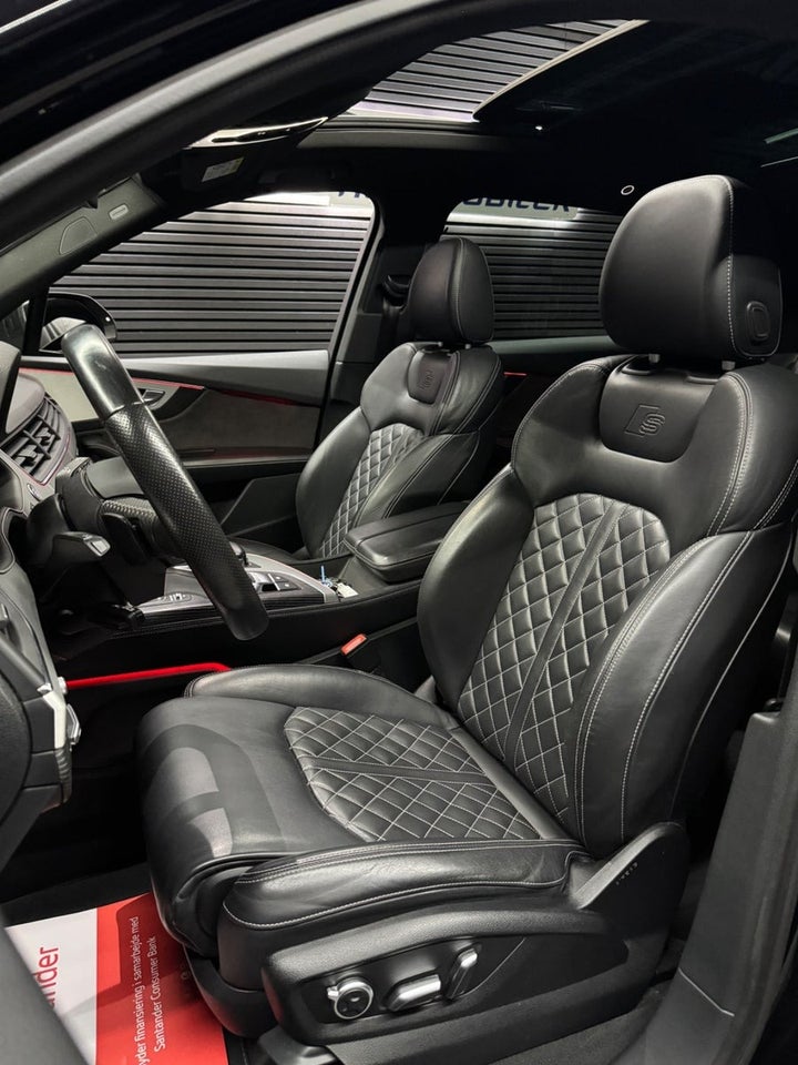 Audi Q7 3,0 TDi 272 S-line quattro Tiptr. 7prs 5d