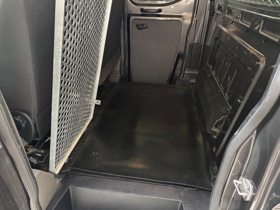 Ford Transit 350 L4 Chassis 2,0 TDCi 185 Db.Kab Trend RWD