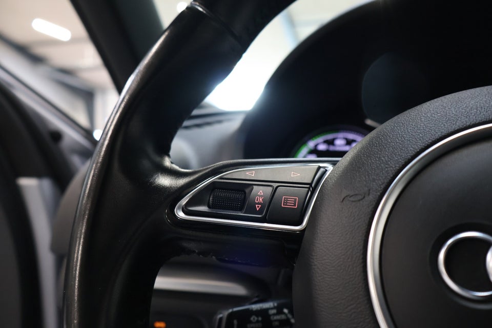 Audi A3 1,4 e-tron Ambition Sportback S-tr. 5d