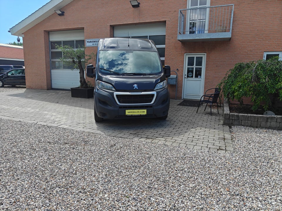 Peugeot Boxer 335 2,0 BlueHDi 130 L2H2