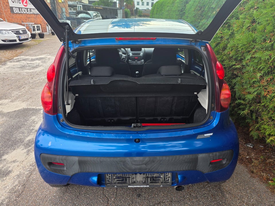 Peugeot 107 1,0  5d