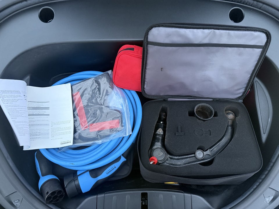 Tesla Model 3 RWD 4d