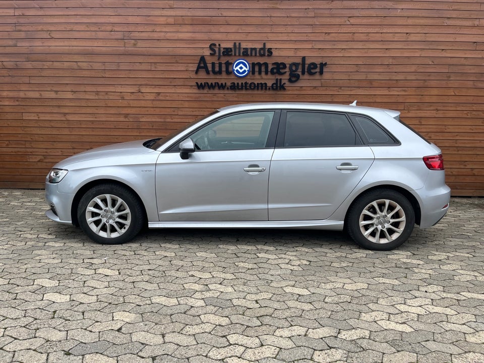 Audi A3 1,4 e-tron Sportback S-tr. 5d