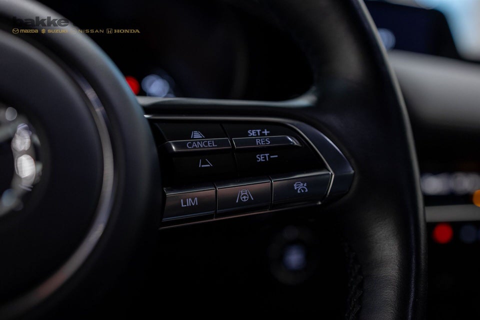 Mazda 3 2,0 e-SkyActiv-G 150 Cosmo Tech aut. 4d