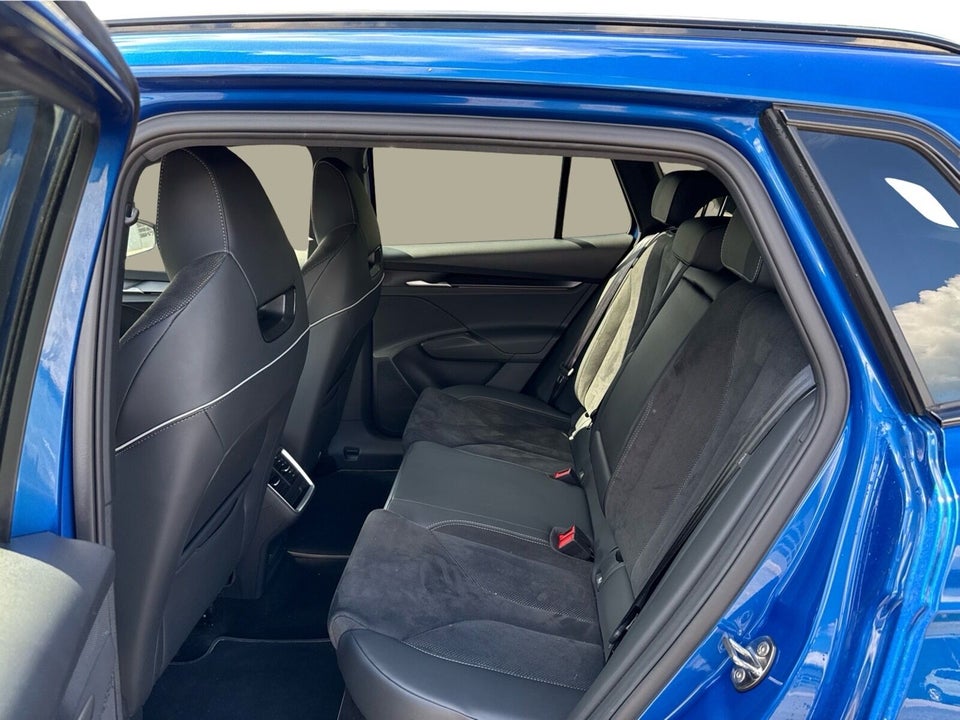 Skoda Elroq 85 iV Sportline 5d