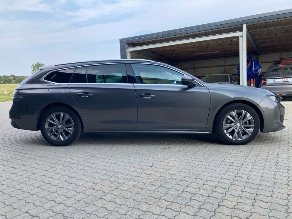 Peugeot 508 1,5 BlueHDi 130 Allure SW 5d