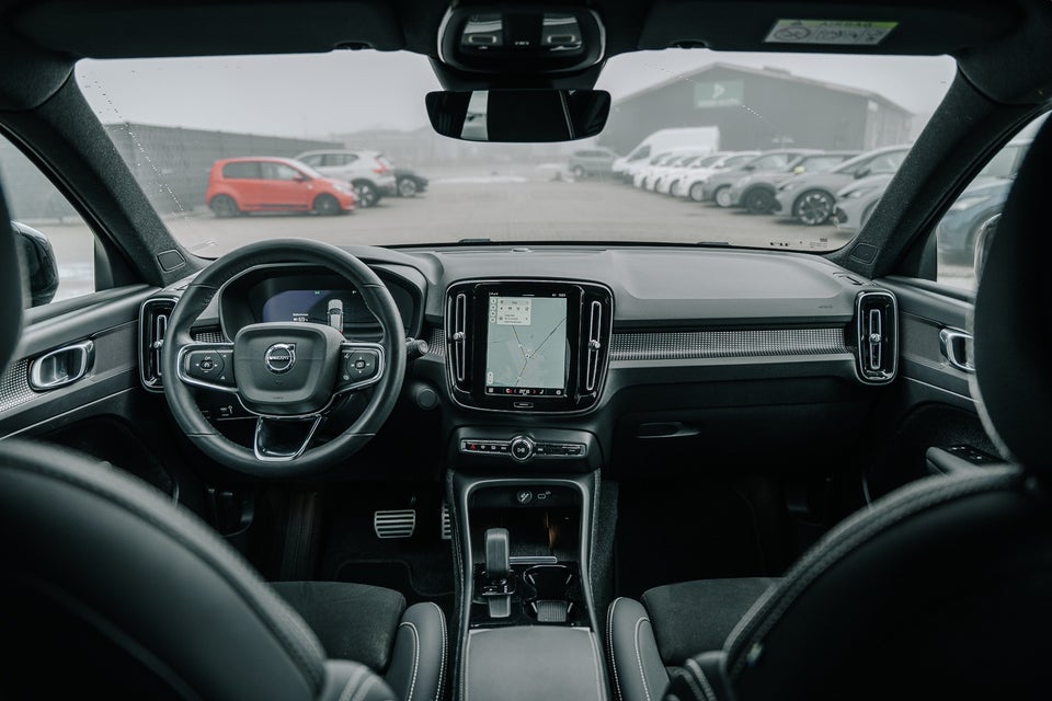 Volvo XC40 P8 ReCharge Twin R-Design 5d