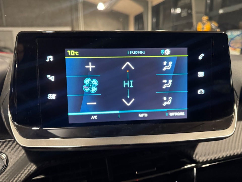 Peugeot e-208 50 Allure 5d