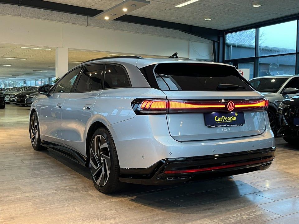 VW ID.7 77 Style Tourer 5d
