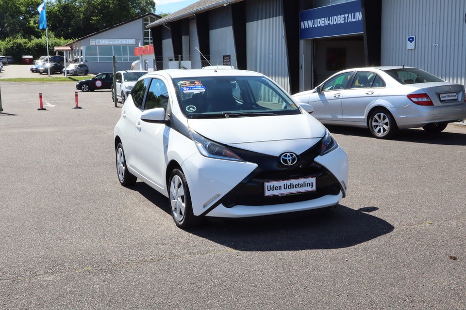 Toyota Aygo 1,0 VVT-i x-clusiv 5d