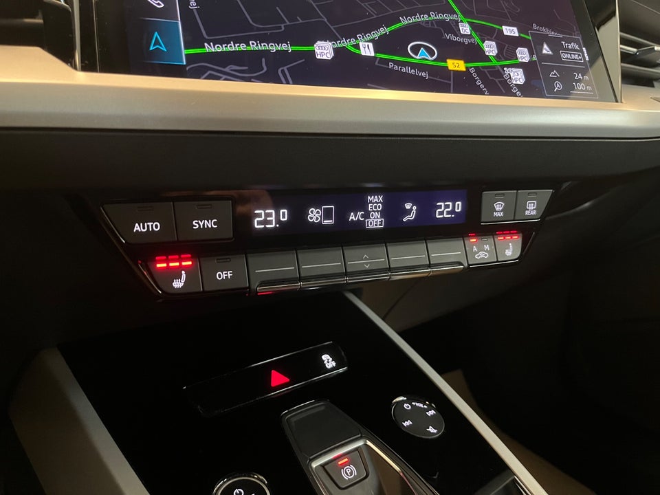 Audi Q4 e-tron 40 S-line 5d