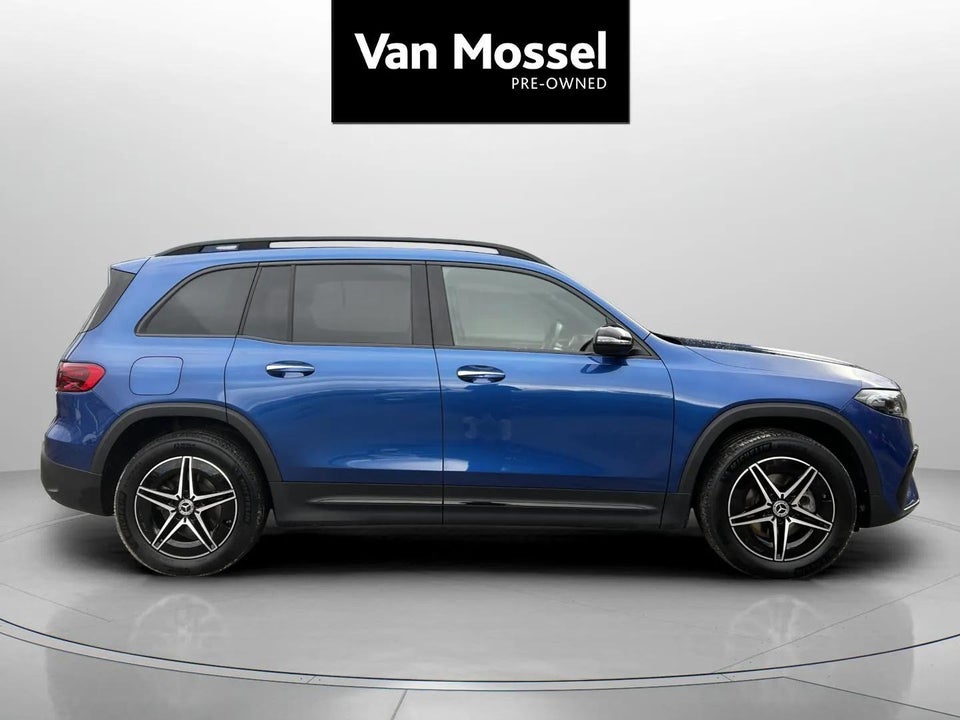 Mercedes EQB300 AMG Line 4Matic 5d