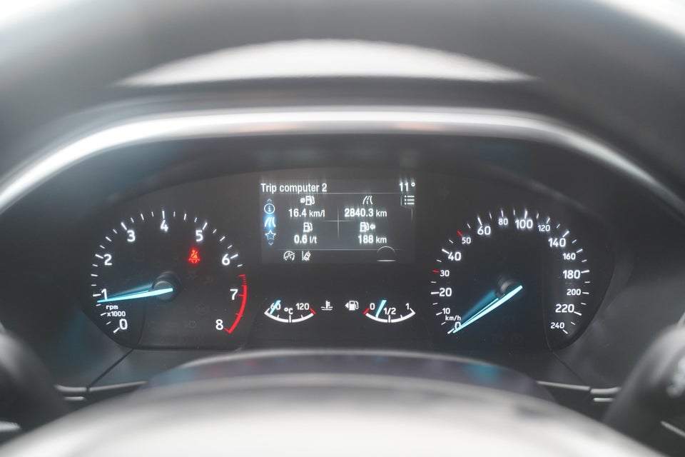 Ford Focus 1,0 EcoBoost mHEV Titanium stc. 5d