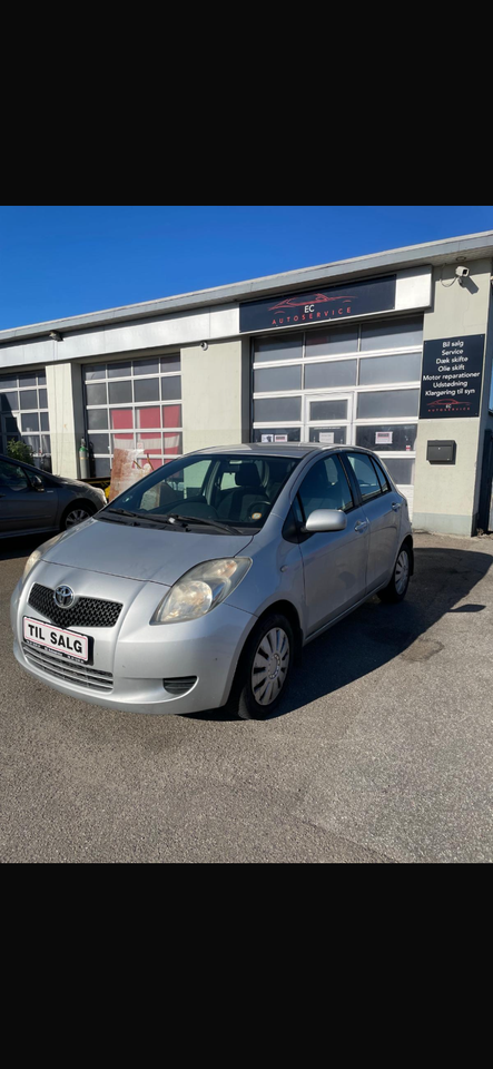 Toyota Yaris 1,3 Luna 5d