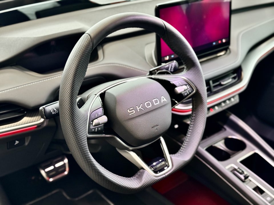 Skoda Enyaq 85x iV Sportline Maxx 5d