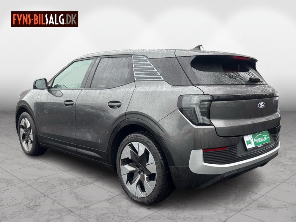 Ford Explorer 82 Premium Extended Range 5d