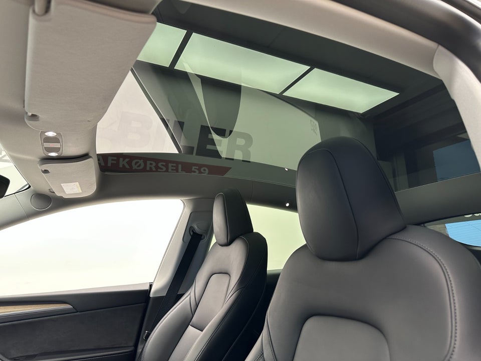 Tesla Model Y RWD 5d