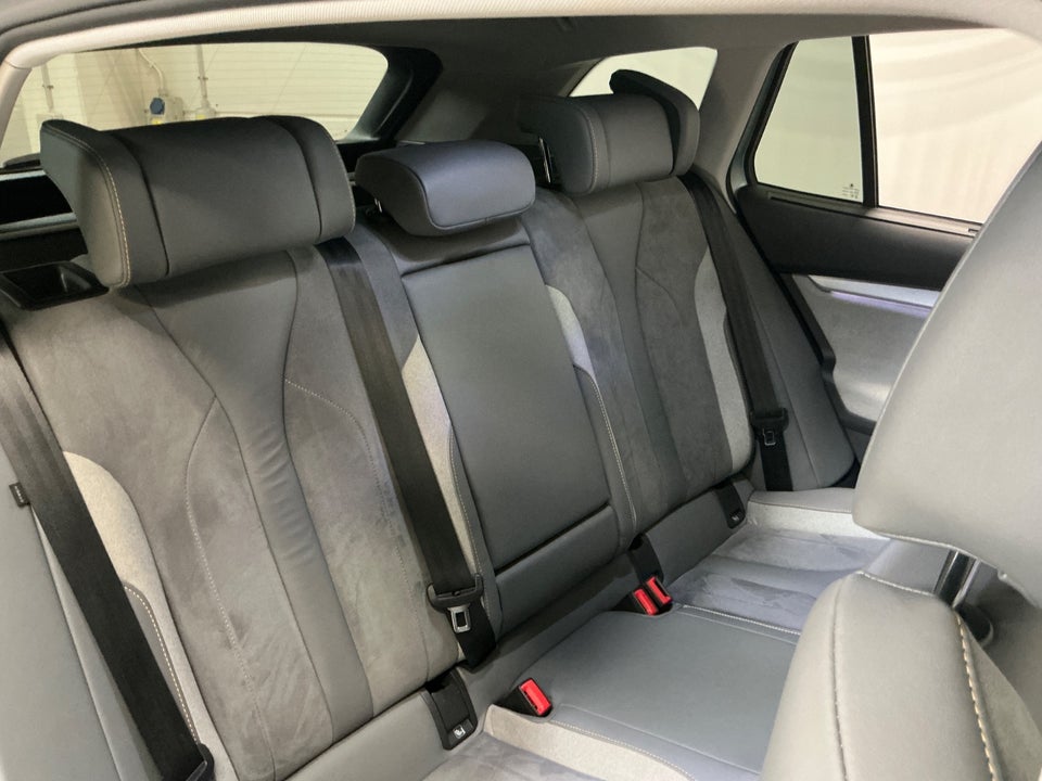 Skoda Enyaq 80 iV Lounge 5d