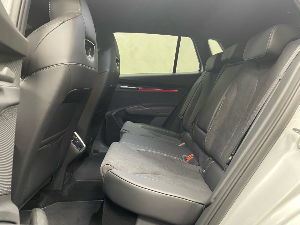 Skoda Elroq 85 iV Sportline 5d