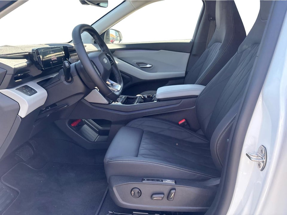 Ford Explorer 77 Premium Extended Range 5d