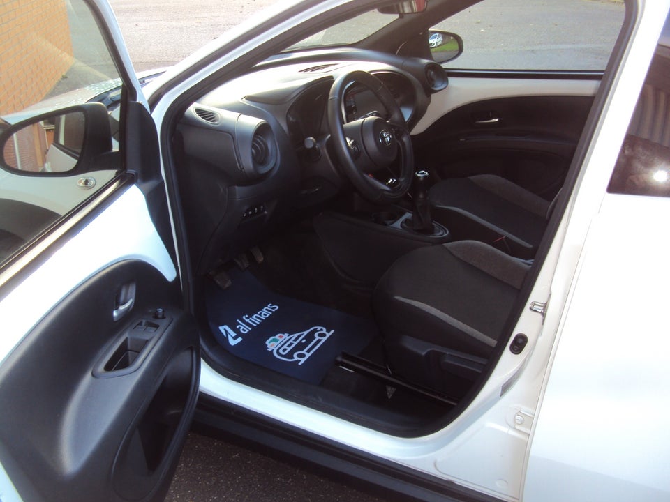 Toyota Aygo X 1,0 Air Active 5d